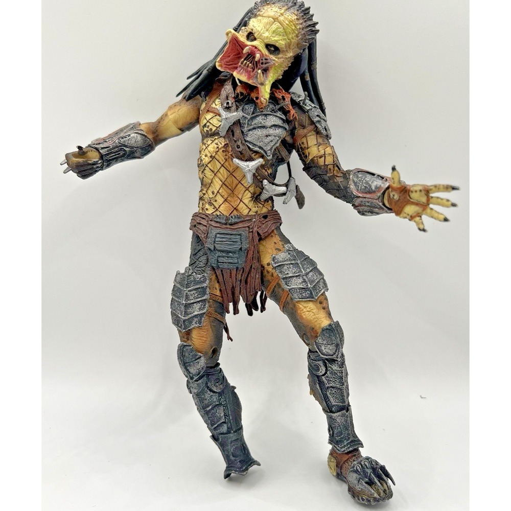 NECA AVP Requiem Unmasked Wolf Predator Figure Damaged Parts Repair 2008 Open